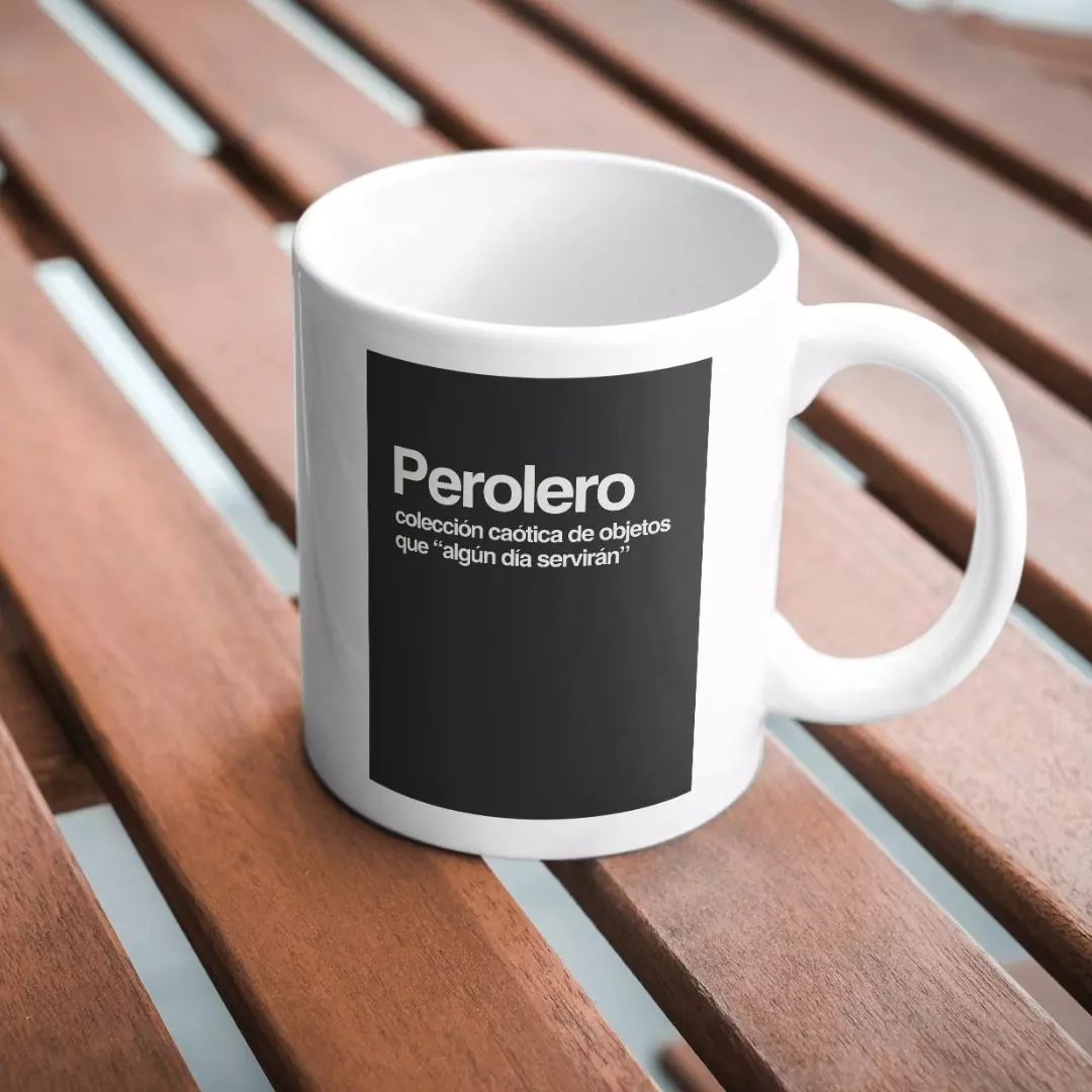 Taza Perolero con mensaje distintivo, ideal como regalo original o para uso diario en casa u oficina negra Taza Perolero con mensaje distintivo, ideal como regalo original o para uso diario en casa u oficina negra